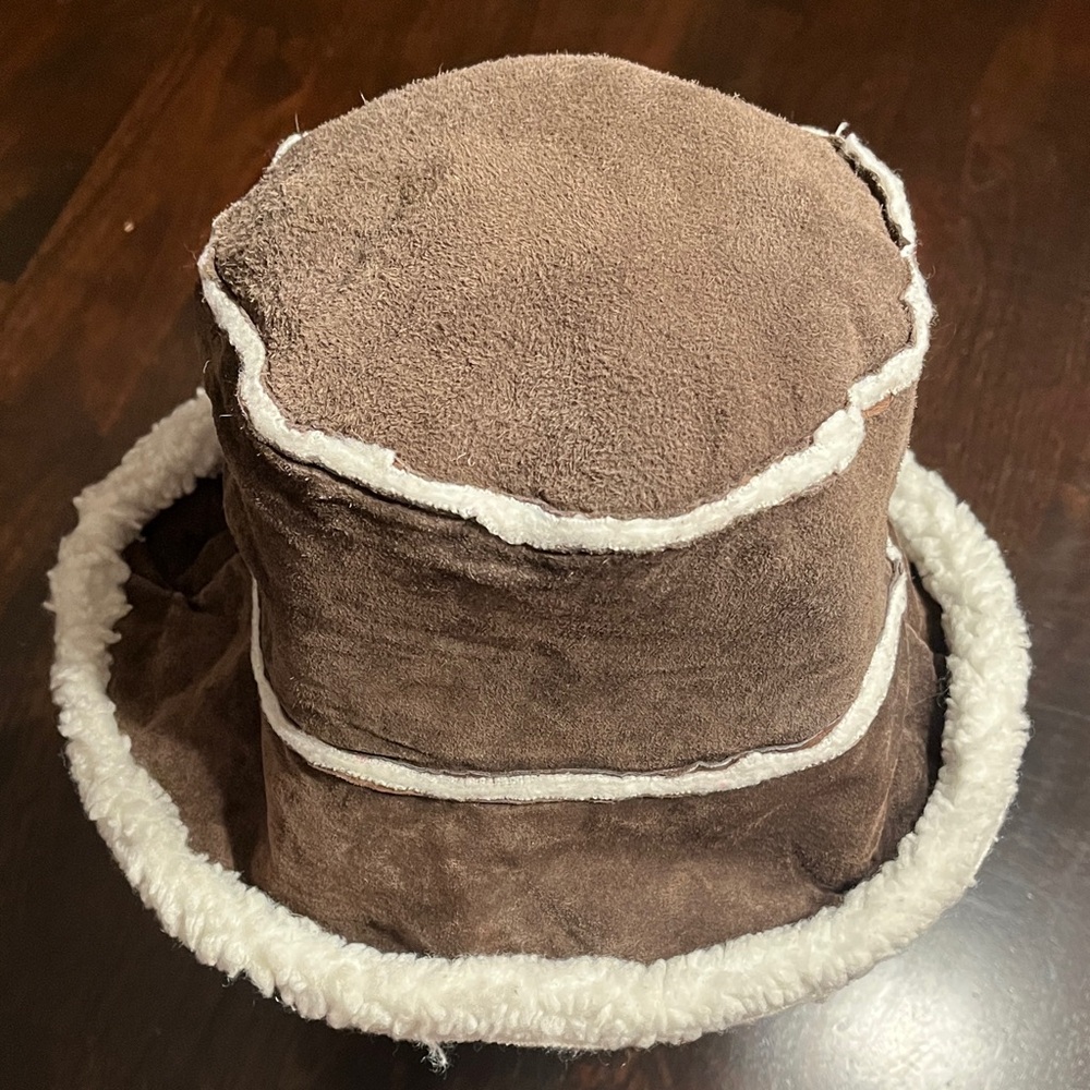 Brown Leather & Faux Fleece Hat